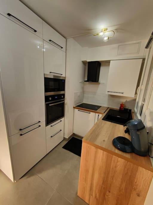 Joli Appartement Au Pied Du Tramway Bezons Dış mekan fotoğraf